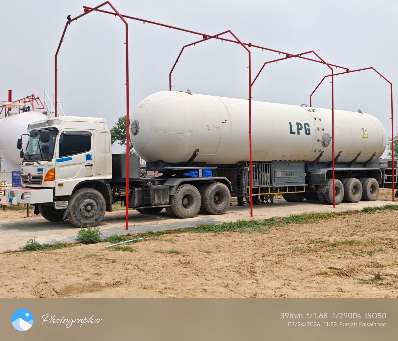 Bulk LPG tanker at the Hayat LPG plant